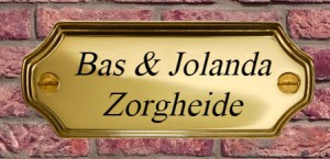 Messing naamplaatjes. Afmeting 10,5 x 4 cm