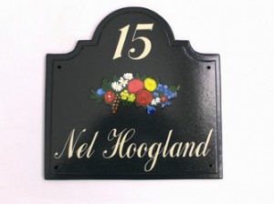 Houten naambord cottage style afmeting 25 x 25 cm.