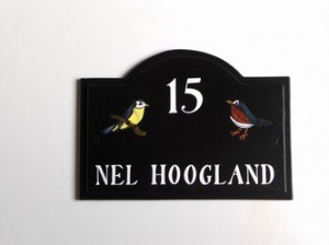 Houten naamplaatjes Engelse home sign stijl afmeting 25 x 15