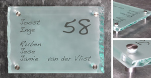 Glazen naamplaten gematteerd of helder glas