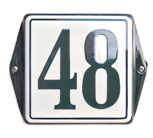Emaille huisnummerbord oor met kader.