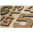 Losse huisnummers van hout